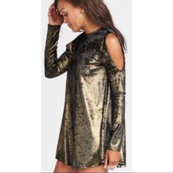 Show Me Your Mumu Stretch Crushed Velvet Cold Shoulder Teddy Tunic Dress XS NWT - Picture 2 of 13